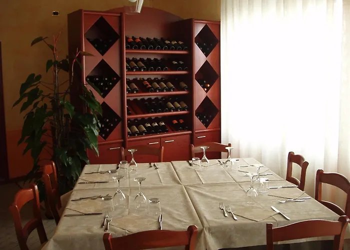 Melograno Отель Сан-Пьетро-ин-Казале